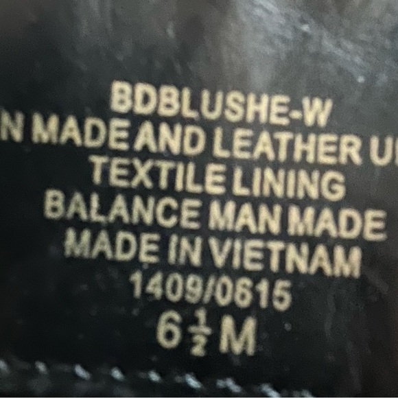 Black Bandolino boots, size 6.5 gently worn in good condition. - Picture 2 of 3